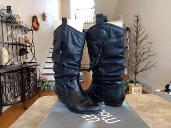 Ladies Scrunch Boots 6-1/2 Medium