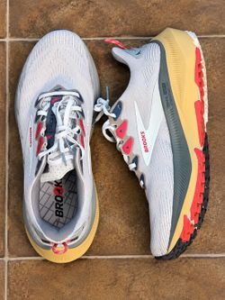 STAPLE x Brooks Ghost Trail 9.5