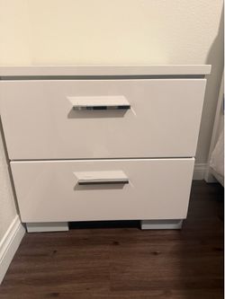 Coaster Nightstands (Like New)