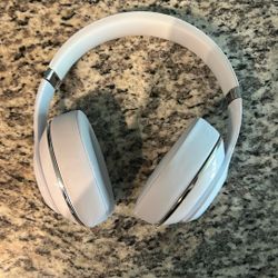 Wireless Studio Beats 