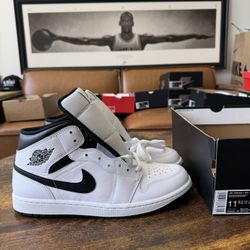 Air Jordan 1  White/Black - Size 11.5 