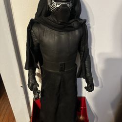 Giant Kylo Ren Figure 