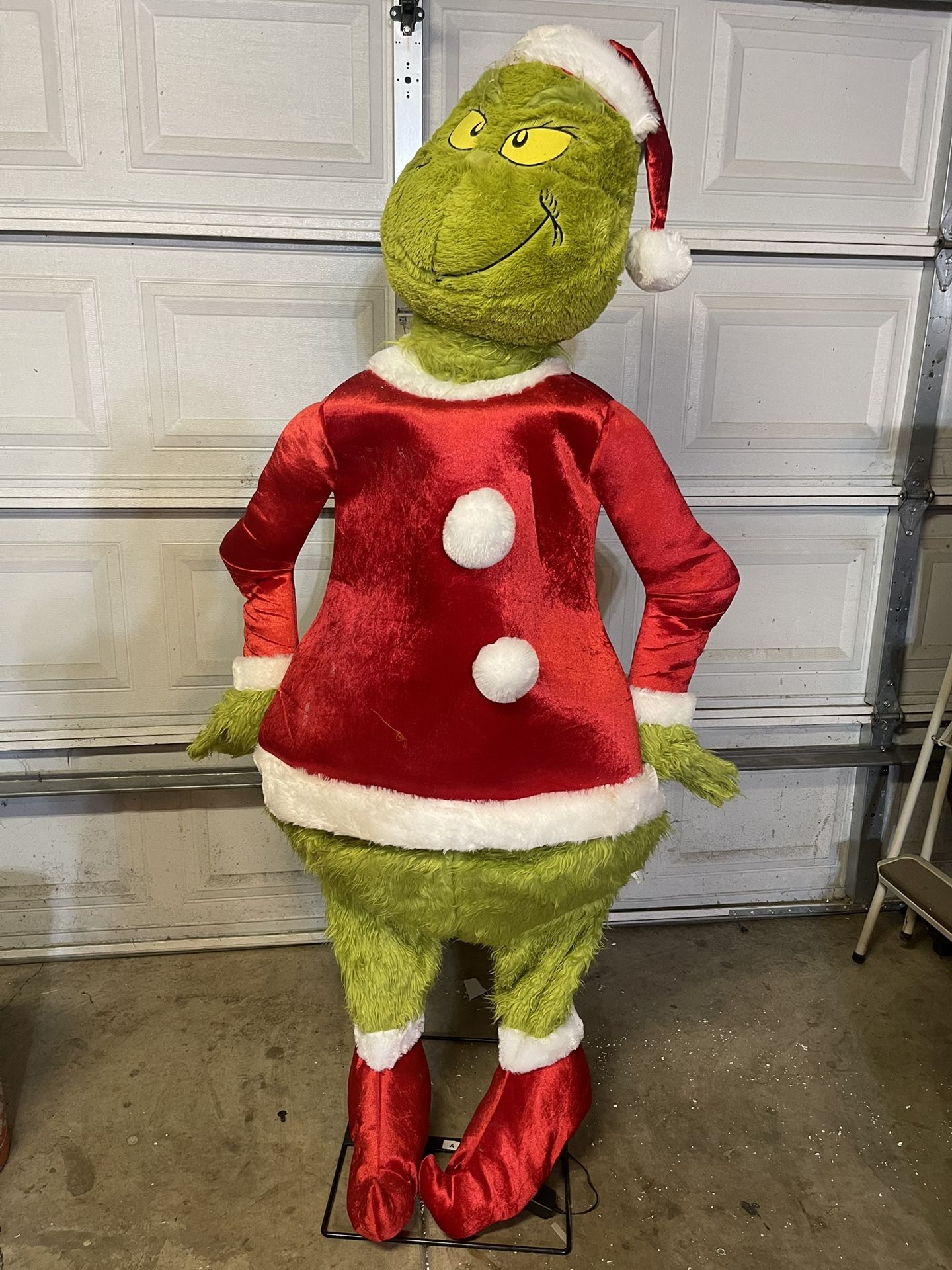 Animated 5ft Grinch