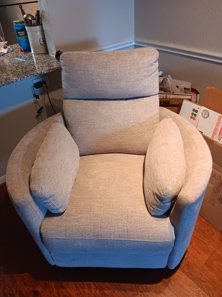 Recliner for Sale in San Antonio, TX OfferUp