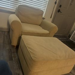 Chair W/ Ottoman 
