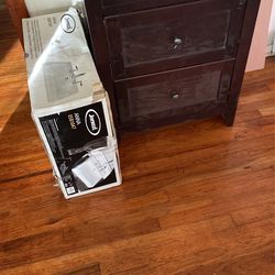 Cabinet And Washbasins