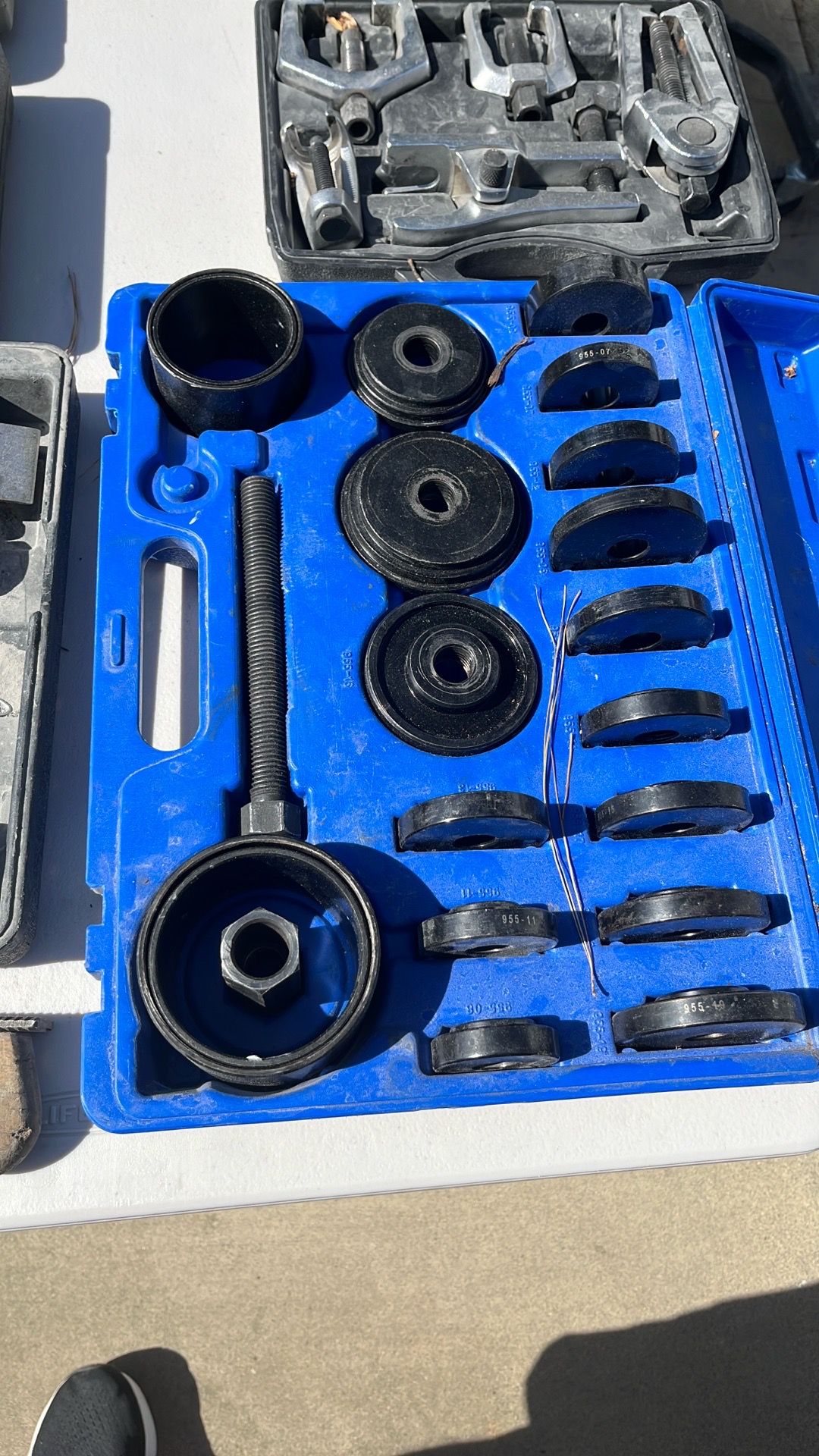 OMT bearing remover tool