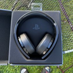 Sony PlayStation 4 Wireless Headphones 