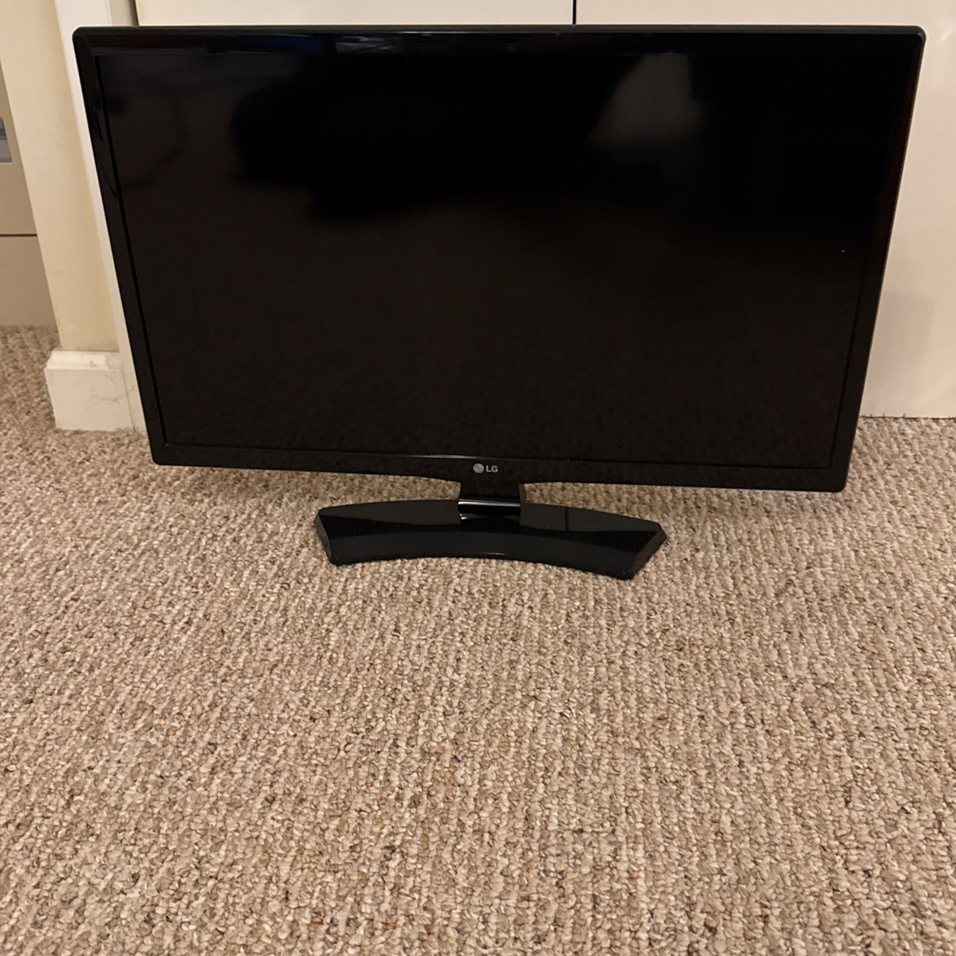 LG LCD TV 24 Inch
