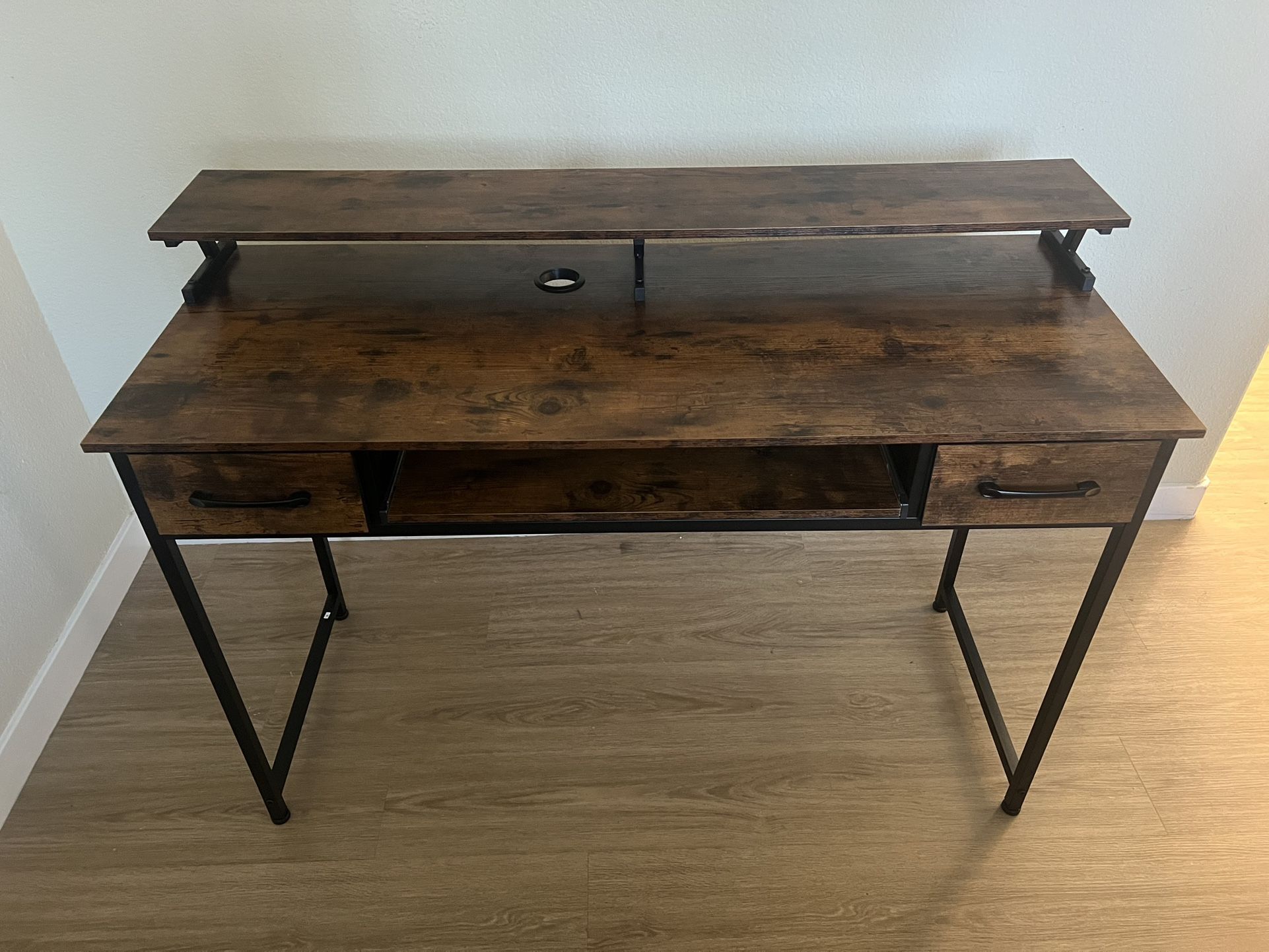 Computer Desk