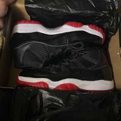 Jordan’s 11s Retro 8.5 Mens 