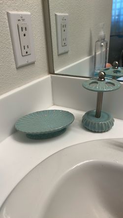 Turquoise Ceramic Soap Dish and Toothbrush Holder Set