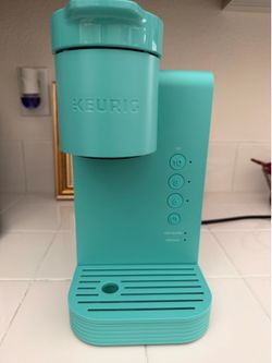 Keurig K-Express Essentials Tropical Blue Single-Serve K-Cup Pod Coffee Maker
