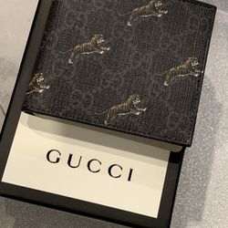 Men’s Gucci Wallet 