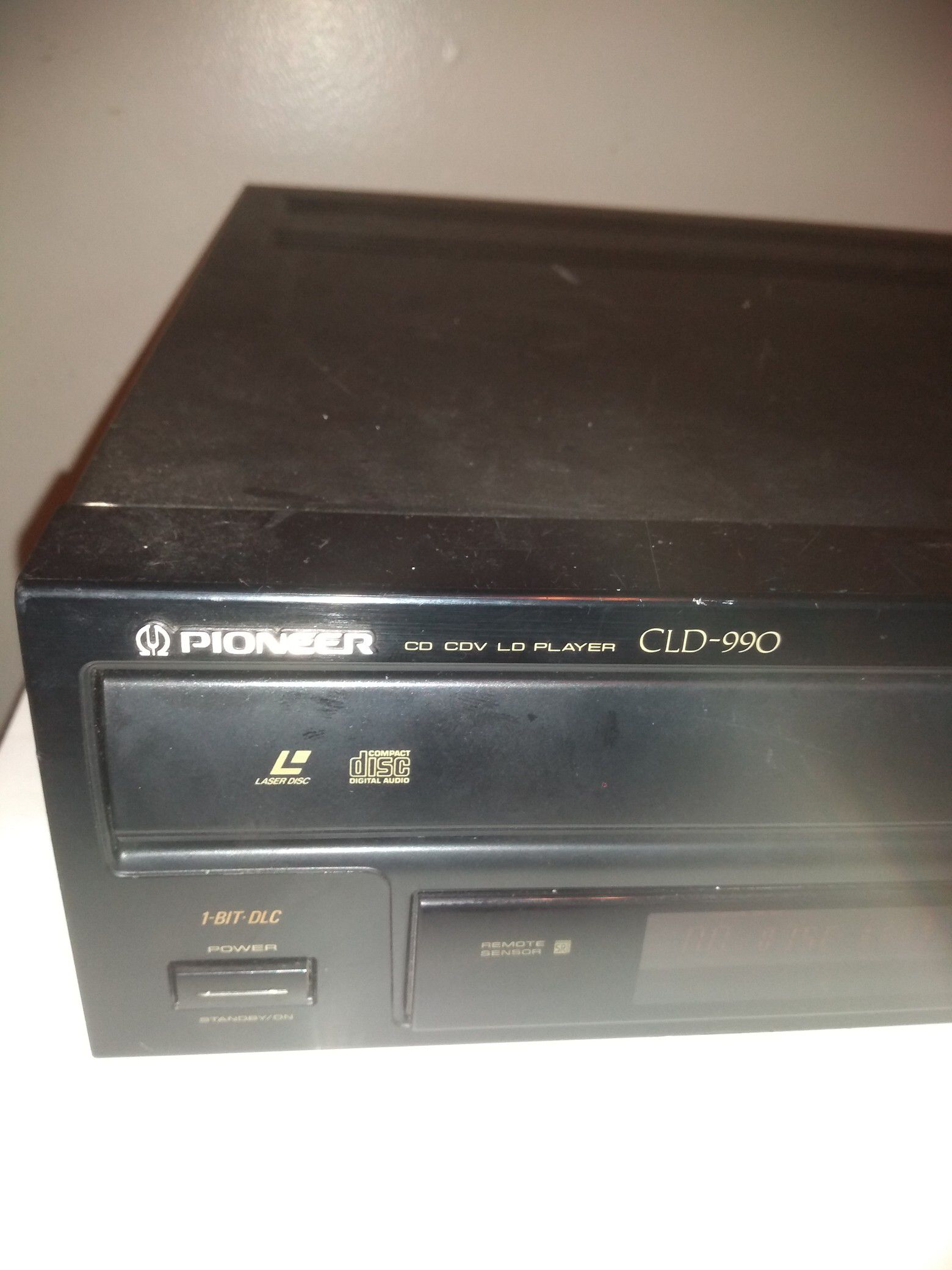 vintage 1992 Pioneer LaserDisc player CDL-990