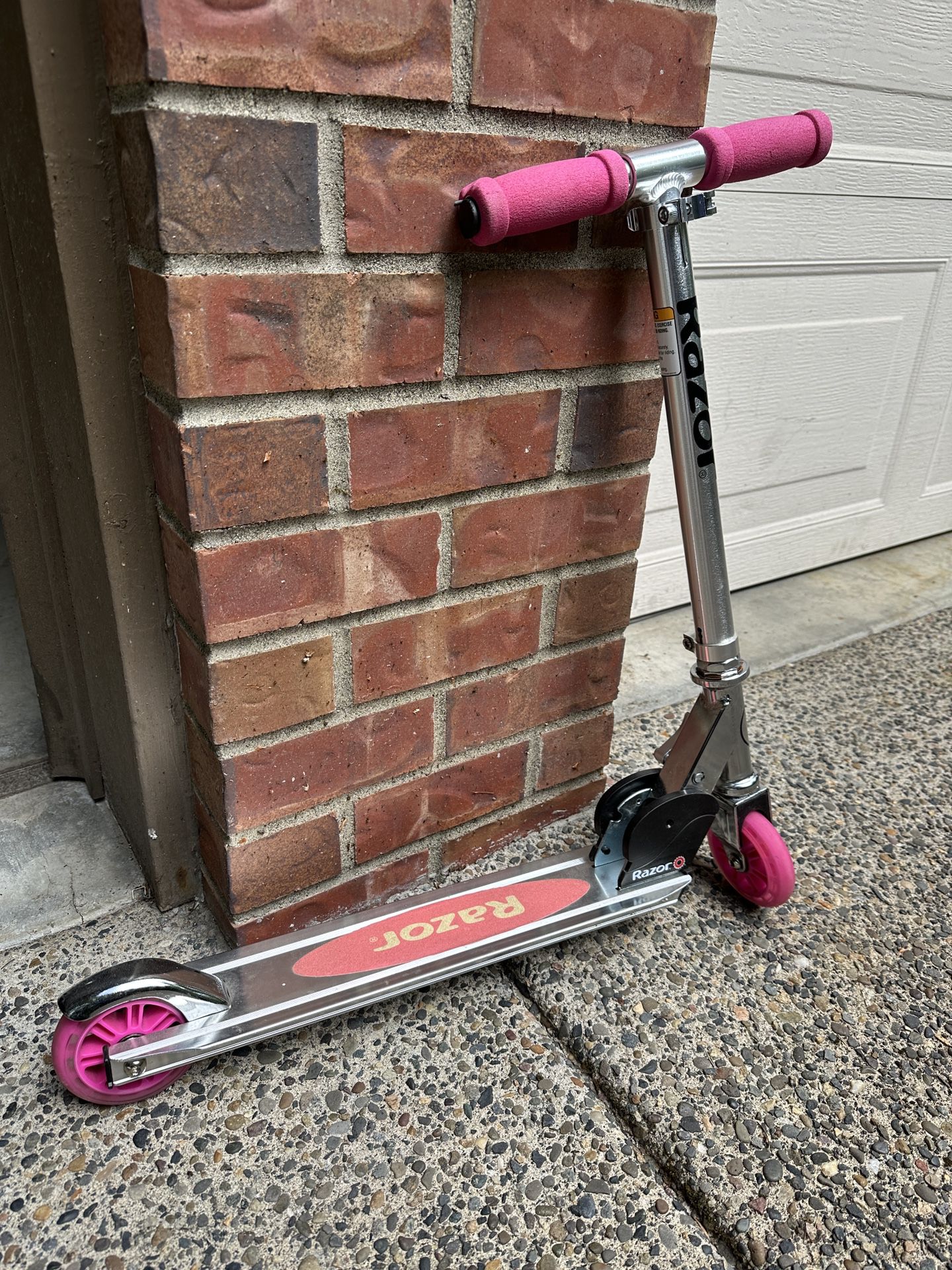 Pink Razor scooter 