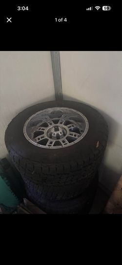35”x12.50” R20 Tires and Wheels