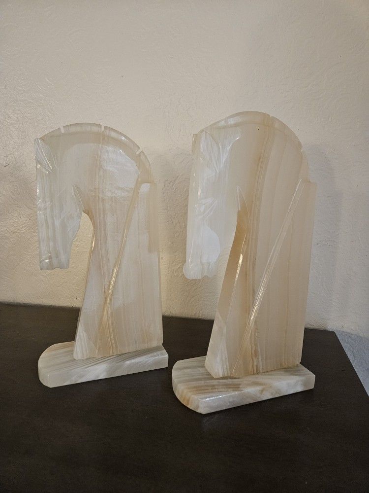 Large Pair Of MCM Carved Agate Alabaster Onyx Marble Stone Horse Head Bookends
