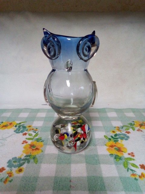 Murano Style Glass Owl Vase Paperweight Bottom