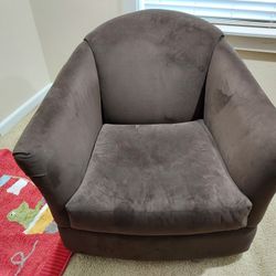 swivel barrel chair