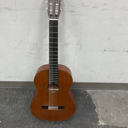 Yamaha Acoustic Guitar 