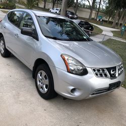 2014 Nissan Rogue 4x4  Super Clean  Inside Out , College Student Driving Holiday Special Gift 🎁 