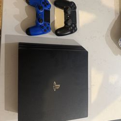 PlayStation 4 Pro (Black) – 1TB – 2 Controllersii