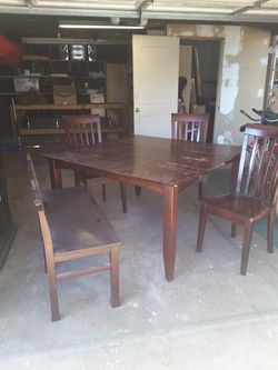 Dining room set