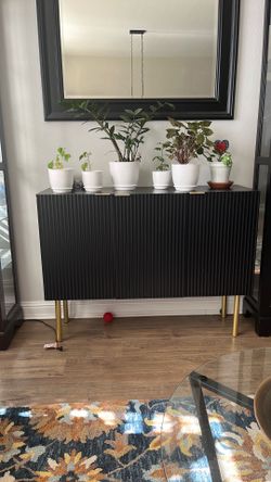 Side cabinet buffet