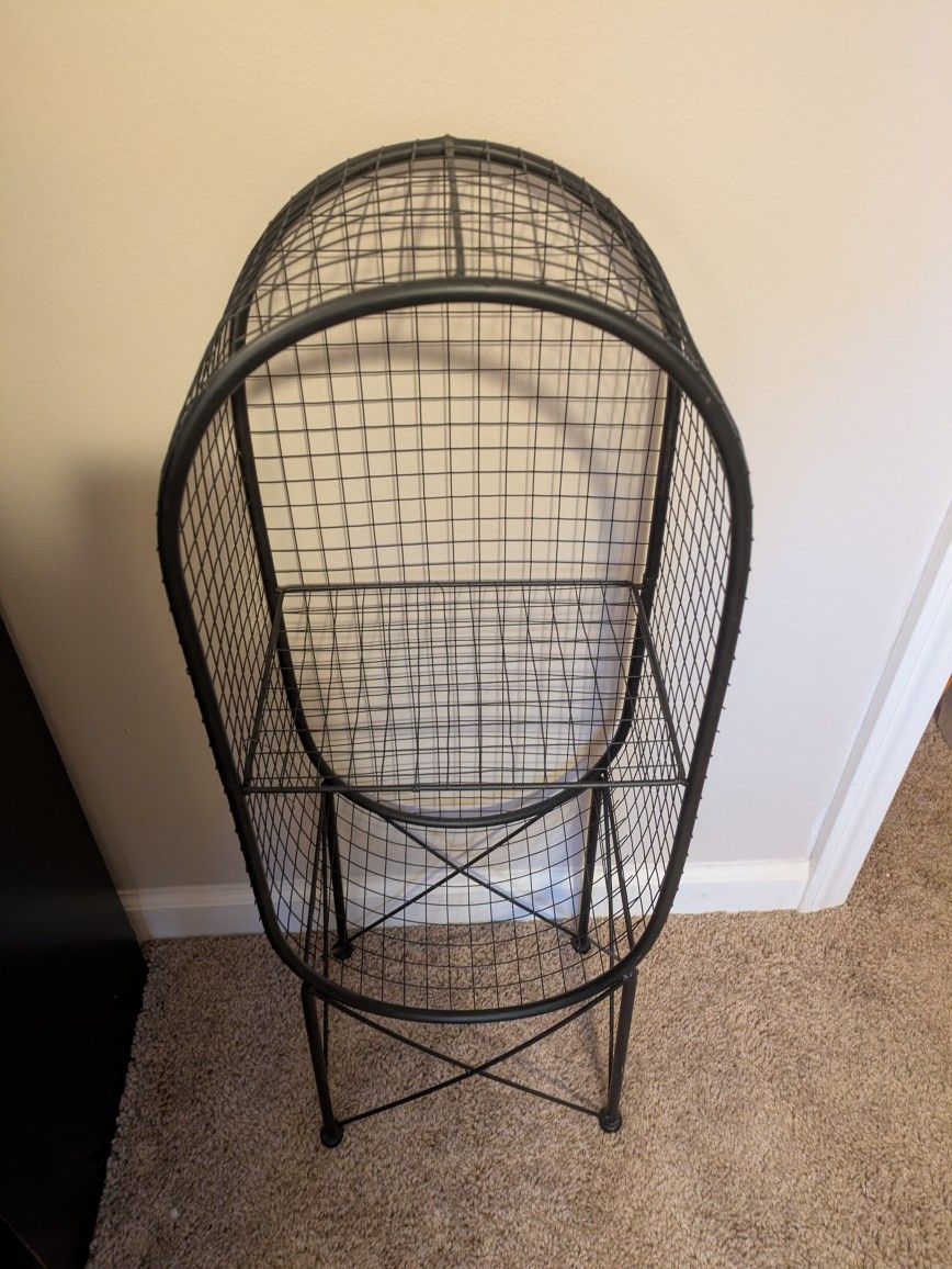 Black Metal Decorative Storage Unit With Shelves