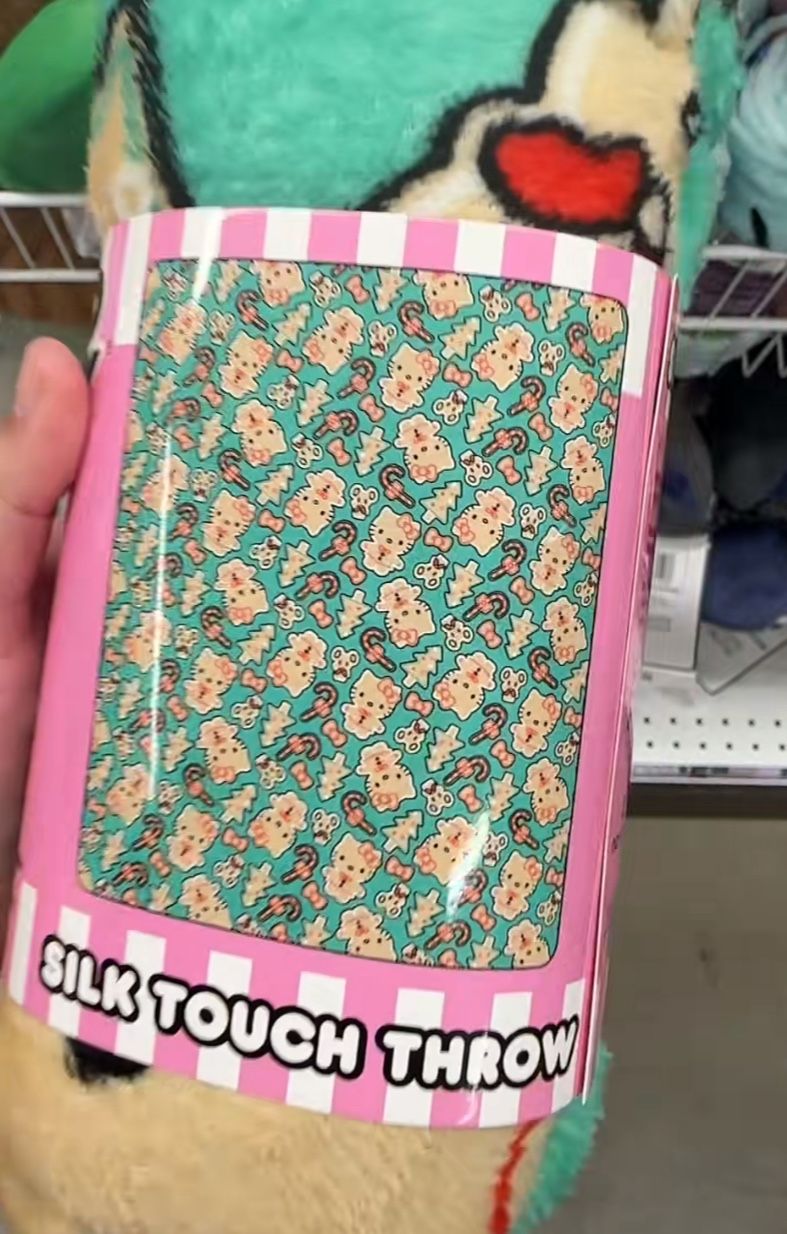 Mini Hello Kitty Blanket