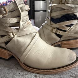 Freebird By Steven Stair Ice Size 7 NEVER WORN