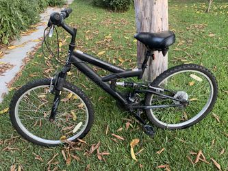 Next PX 4.0 Flat Black Bike