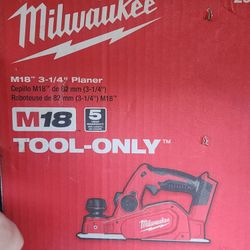 Milwaukee M18 3-1/4 Planer