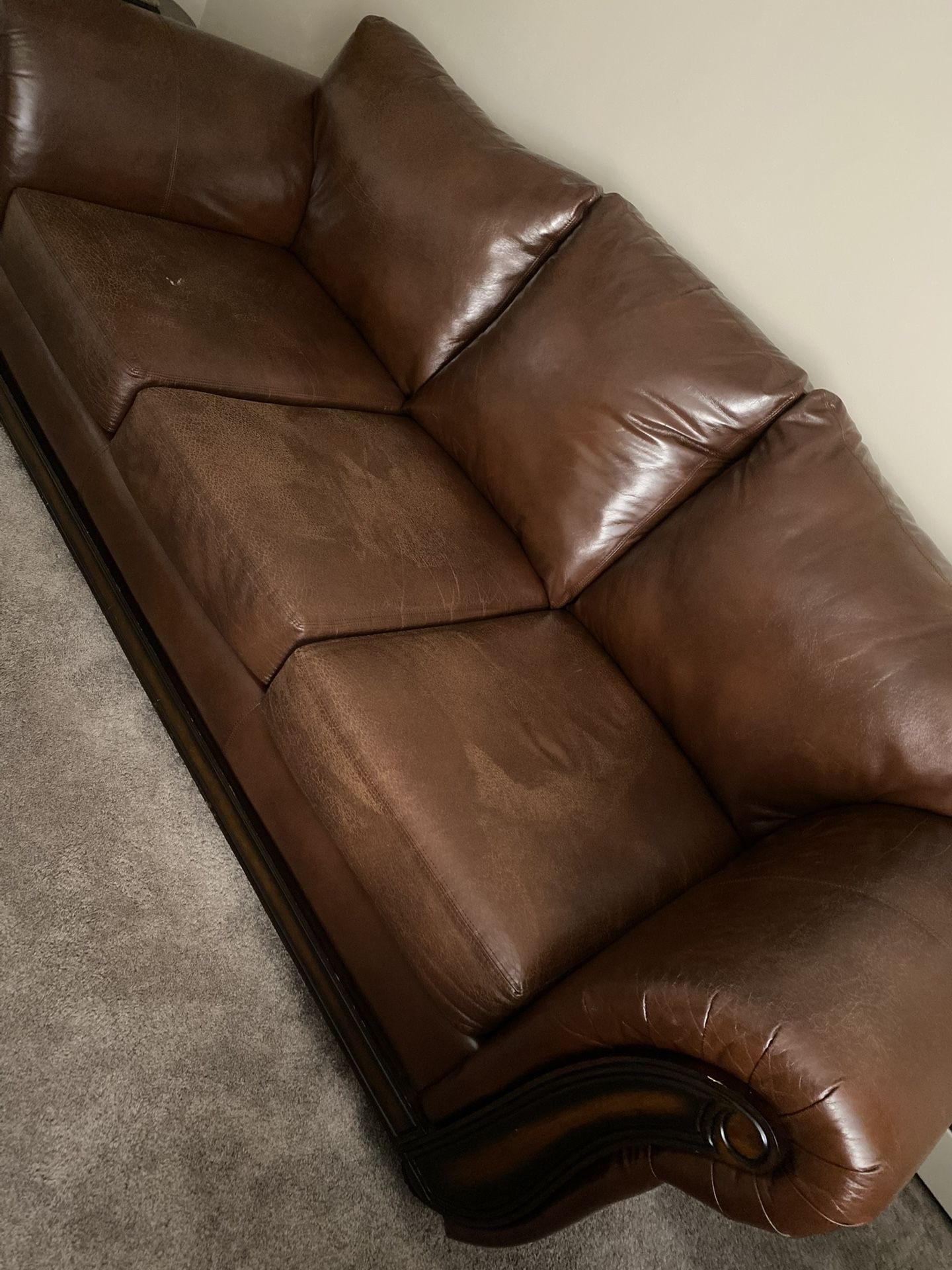 Leather Sofas 