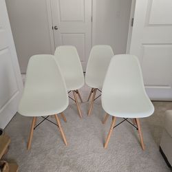 Set of 4 White Mid-Century Modern Dining Chairs