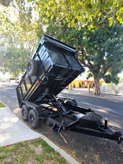 HEAVY DUTY 8 LUGS TIRES 14x8x4-12x8x4 SCISSORS HOIST SYSTEM CAPACITY 7 TON,SET RAMPS,ROLLING TARP,SPARE TIRE, 4 WHEELS ELECTRIC BRAKES, LED LIGHTS,ADJ