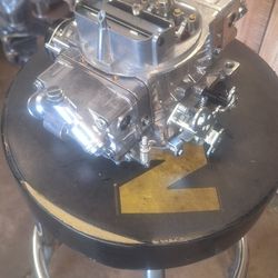 New In Box 650 Cfm Performance Carburetor, No Brand Name China Knockoff Like Holley. Double  Pumper  Electric Choke.  35th Ave And McDowell Phx  