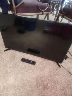 Samsung TV 35 inch