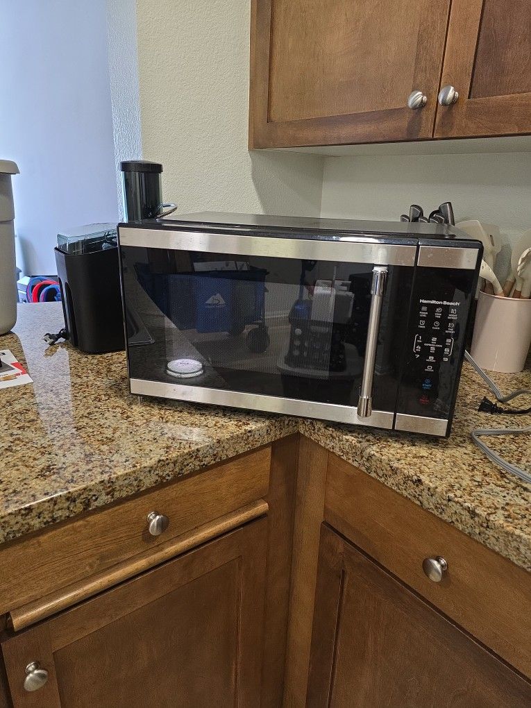 Counter Top Microwave For Sale