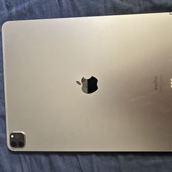 iPad Pro 6th Gen 12.9”