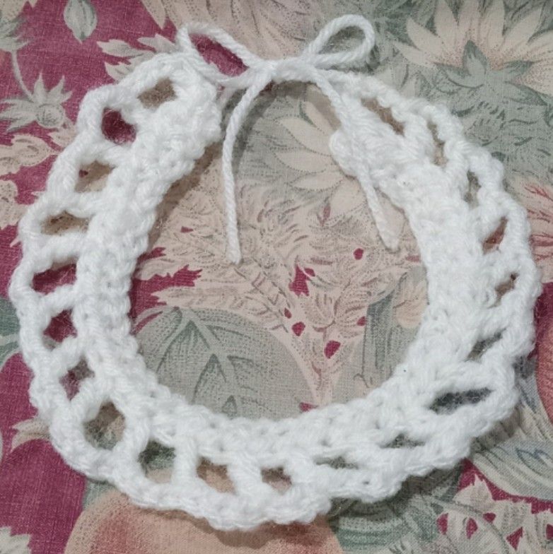 Crochet Cat COLLAR.  New!! Handmade. 