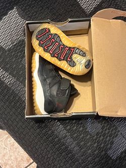 Air Jordan 11 Toddler Sneakers