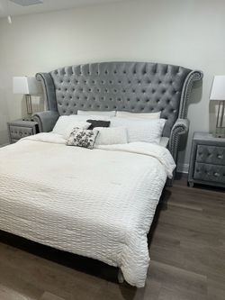 Diamond Palace Eastern King Bed Set (Gray)
