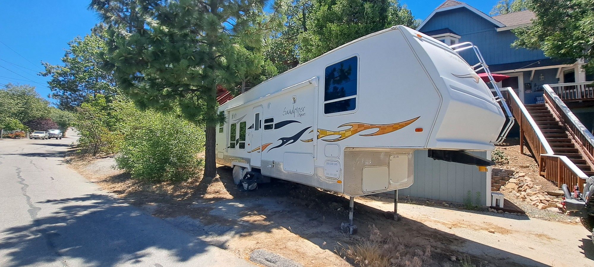 2006 FOREST RIVERSANDPIPER SPORT 5TH WHEEL TOY HAULER