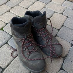 ECCO pre loved Mens hiking boots size 45 Europe size, 11-11.5 USA size
