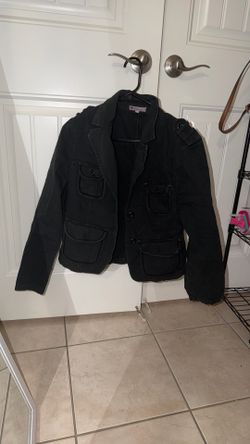 Chic Black Button-Up Jacket with Pockets – Size Small