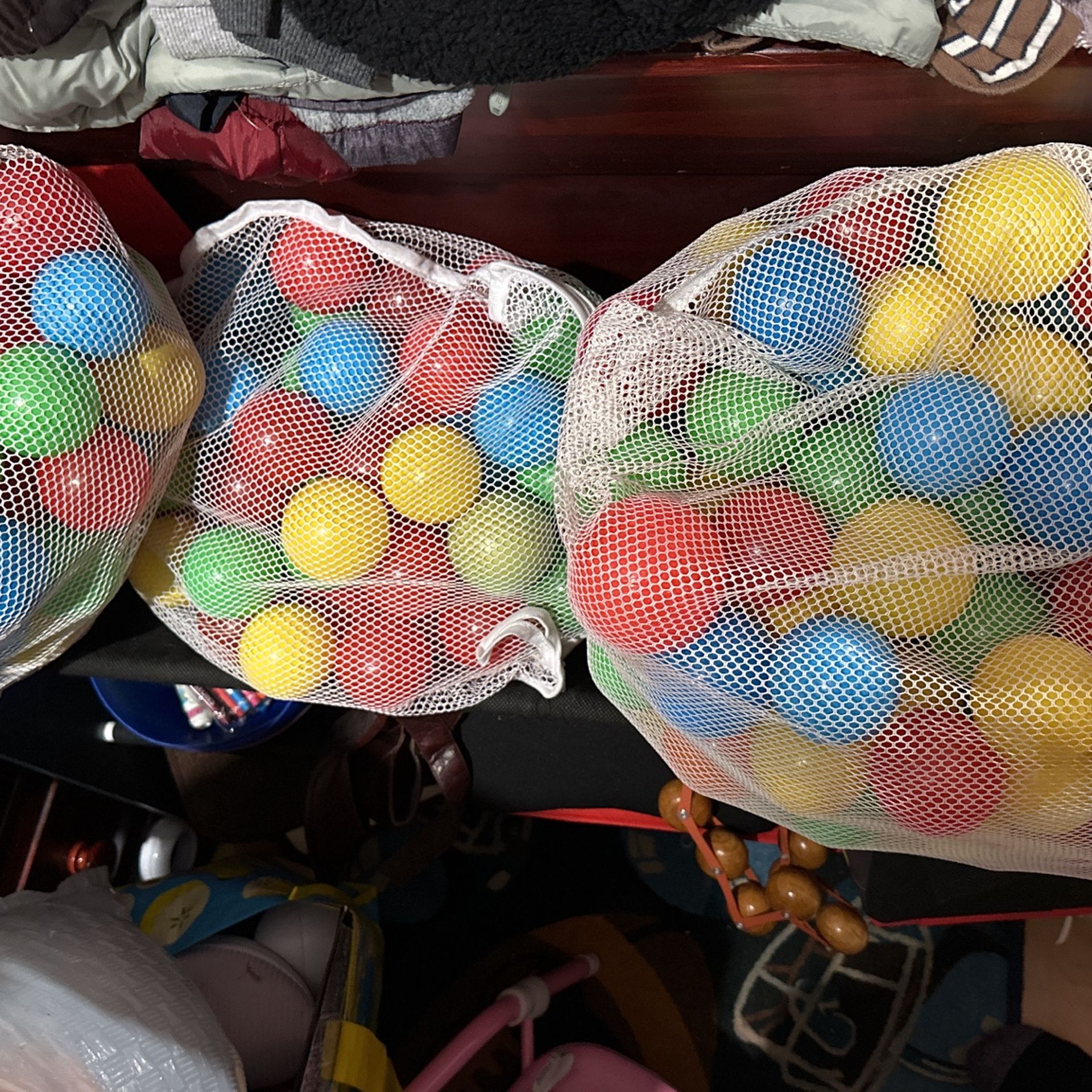 Ball pit Balls