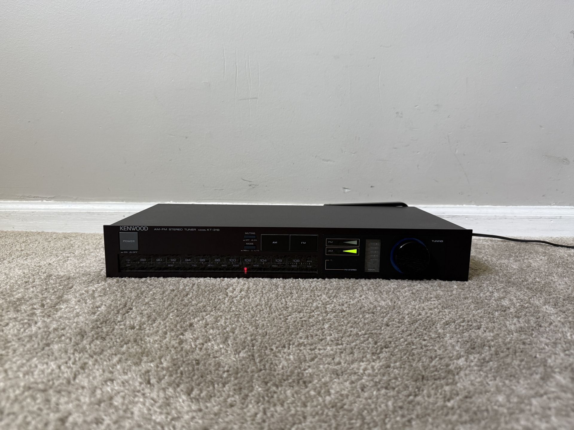 Kenwood KT-31B Home Stereo Audio Analog AM FM Radio Tuner