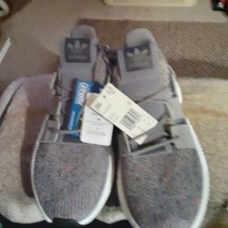 New Mens 10 Adidas Prophere Shoes 